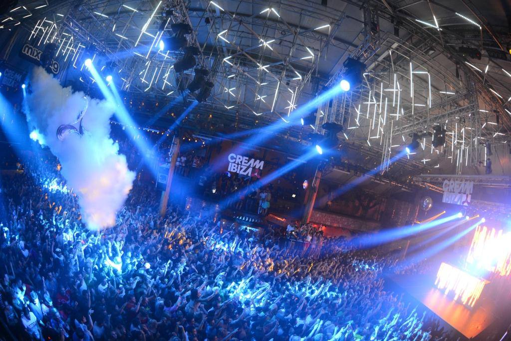 Amnesia Ibiza ferme sa saison des 50 ans par 20 heures de fête, complètes en moins de trois heures