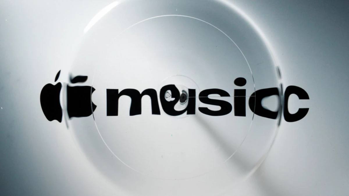 Apple Music change d'identité : un logo façonné par une composition de Fred again.. dans un bain d'huile minérale