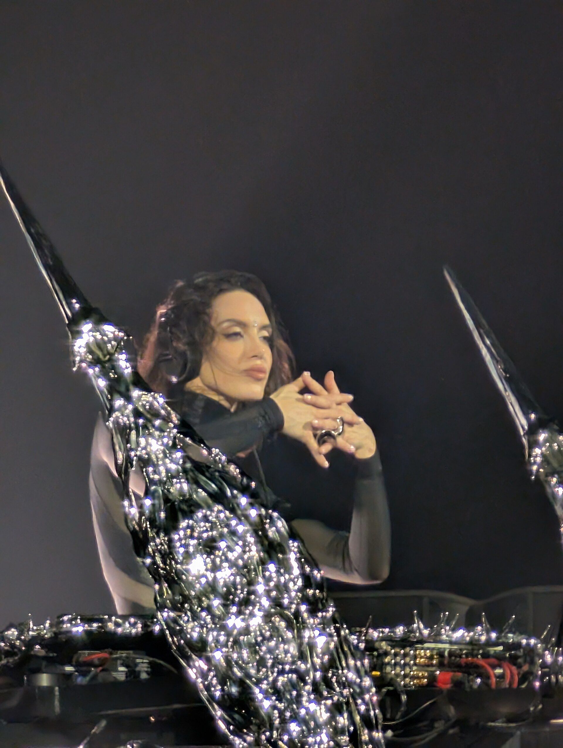 Sara Landry poursuit son ancien management londonien à New York pour l'usage de son nom et du label Hekate