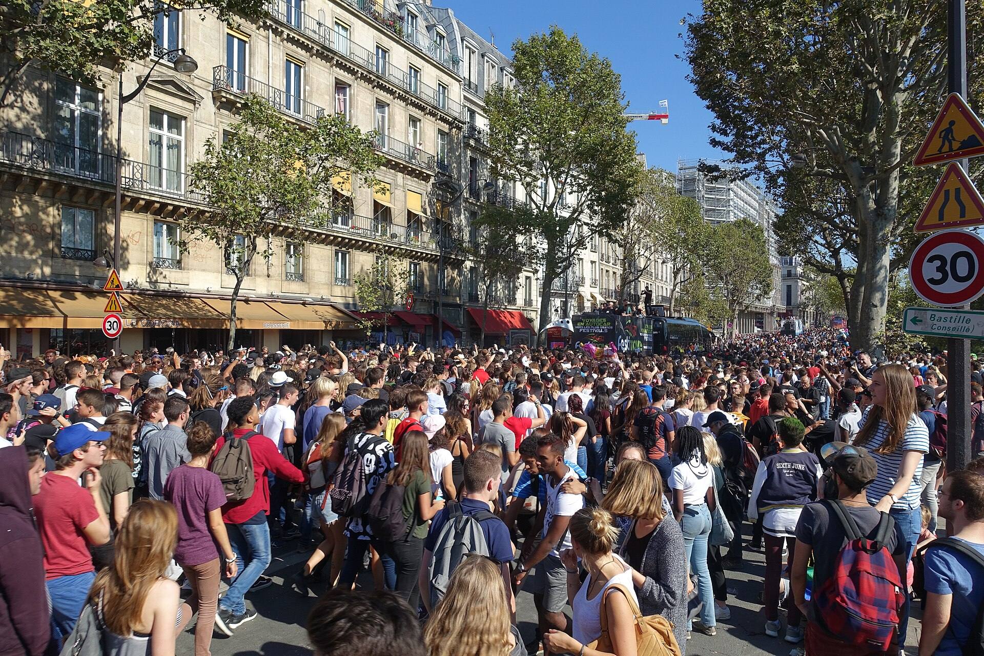 Techno Parade 2026 : la parade parisienne revient pour réclamer l'abrogation de la loi Ripost