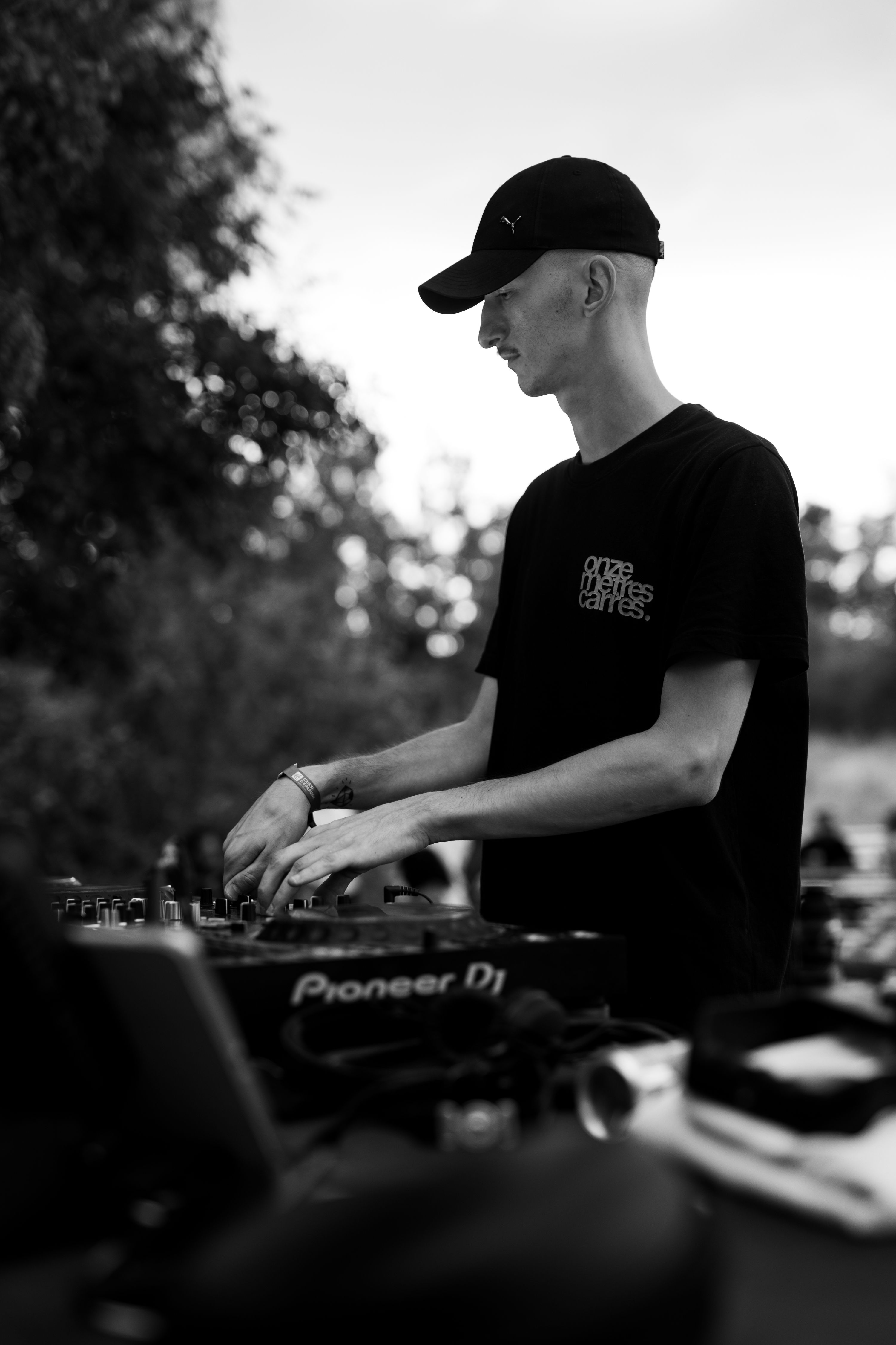 Maxlow, DJ – photo 1