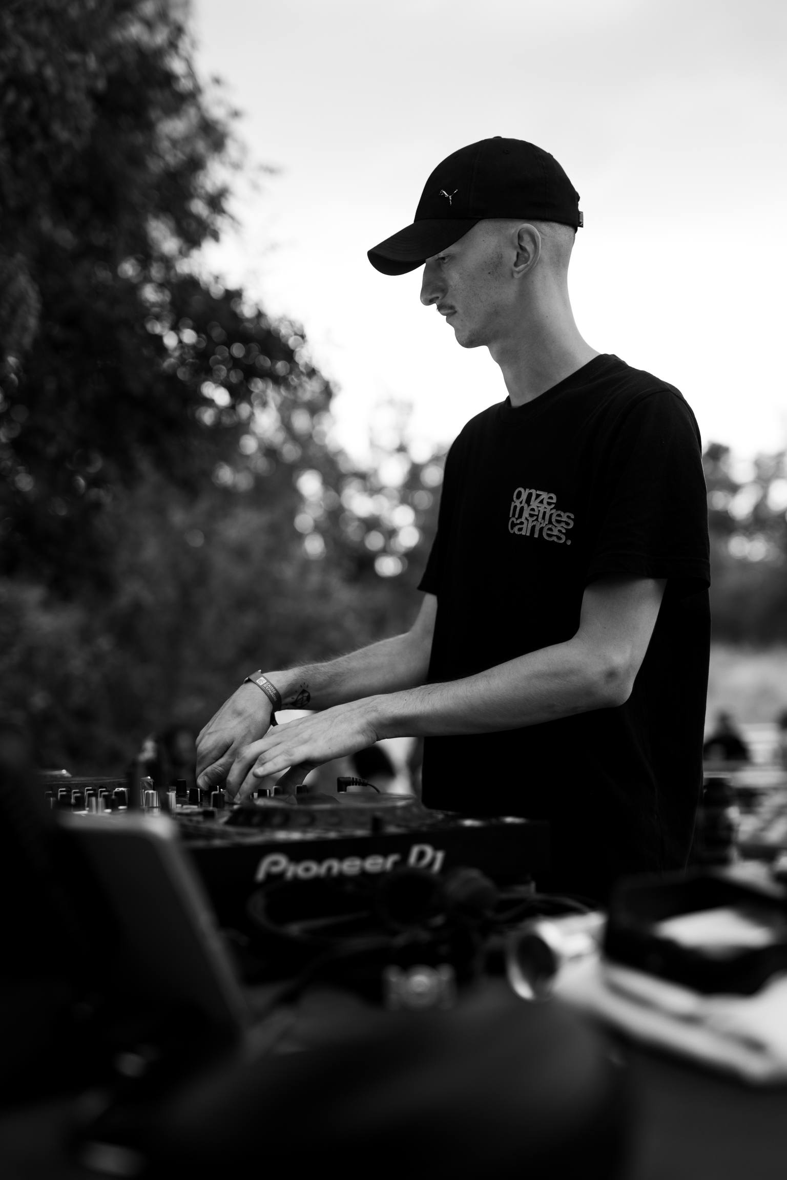 Maxlow, DJ