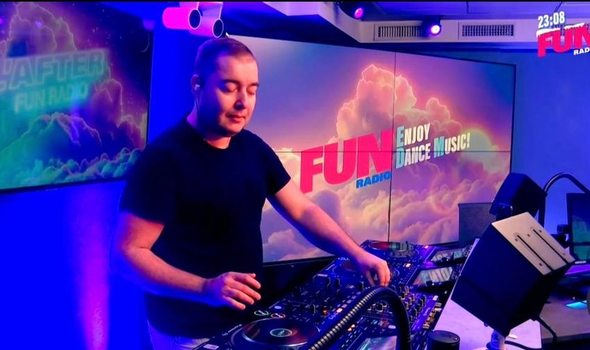 MAX G, DJ